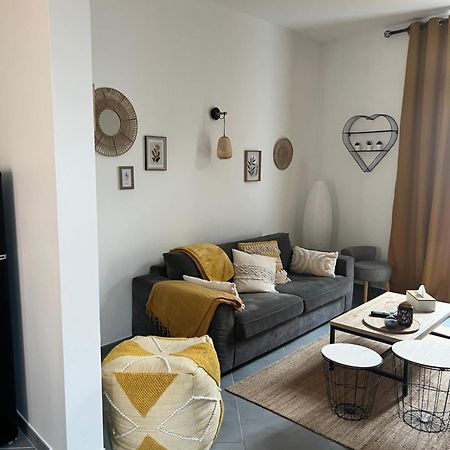 La Jolie Petite Maison 圣安德烈莱韦尔热 外观 照片